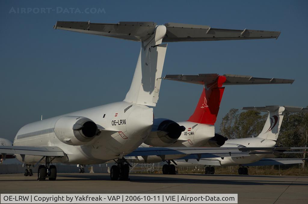 OE-LRW, 1989 McDonnell Douglas MD-83 (DC-9-83) C/N 49629, Map jets MD80 Line up