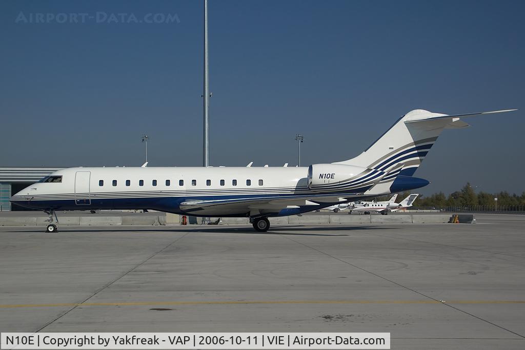 N10E, 2001 Bombardier BD-700-1A10 Global Express XRS C/N 9106, Globalexpress