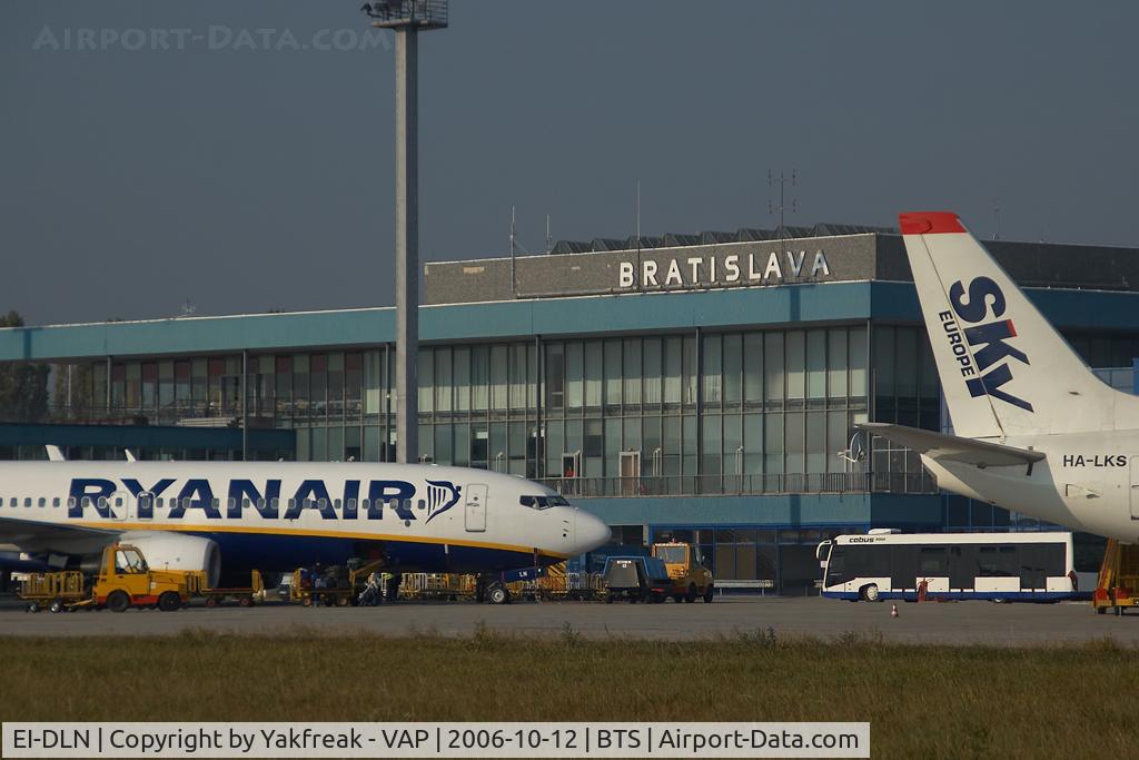 EI-DLN, 2006 Boeing 737-8AS C/N 33595, Ryanair Boeing 737-800