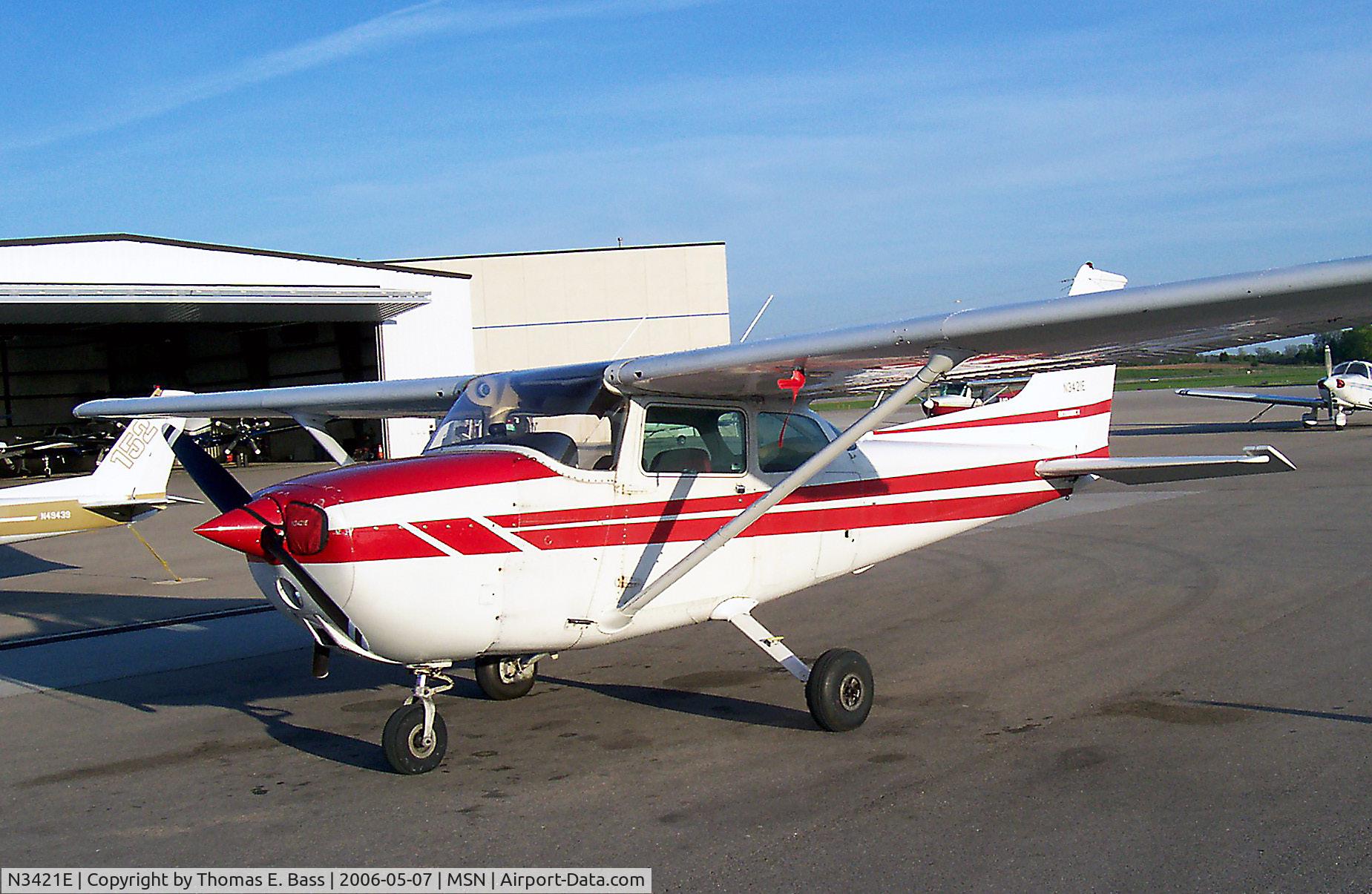 N3421E, 1978 Cessna 172N C/N 17271539, Owned by Wisconsin Aviation at MSN