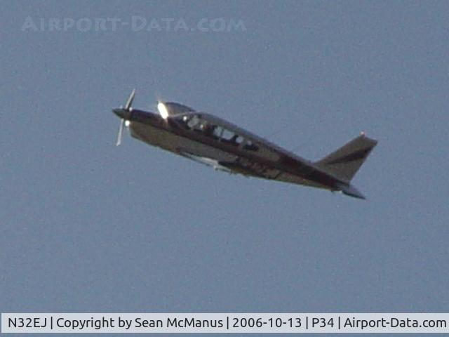 N32EJ, 1967 Piper PA-28R-180 Cherokee Arrow C/N 28R-30287, Showed us his number