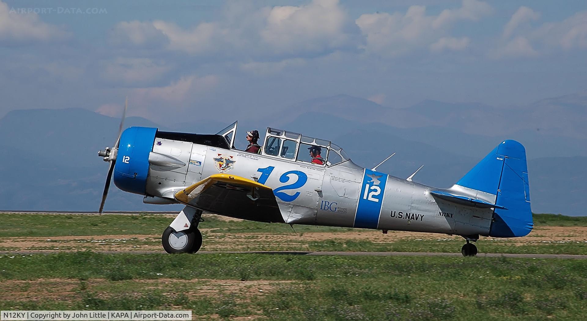 N12KY, 1943 North American SNJ-5 Texan Texan C/N 90995, Taxi - T6