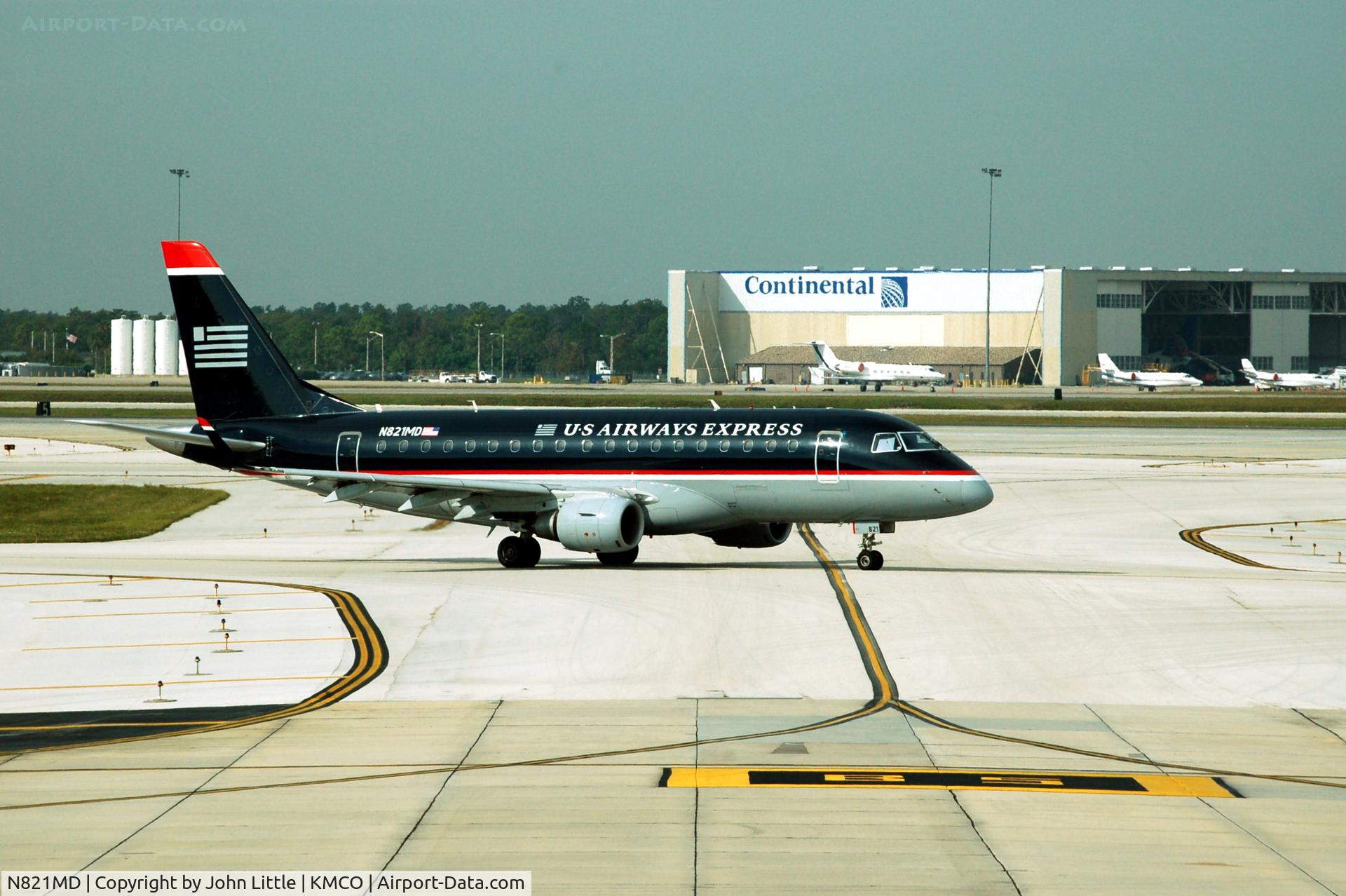 N821MD, 2004 Embraer 170SU (ERJ-170-100SU) C/N 17000042, Taxi to Active - Orlando