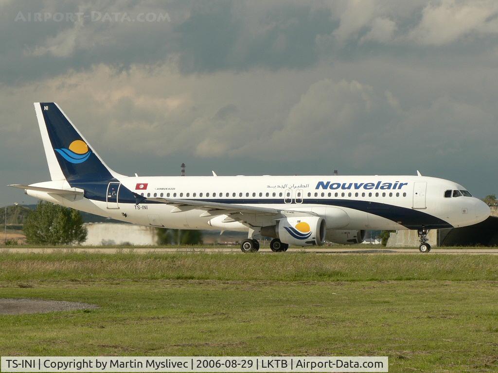 TS-INI, 1992 Airbus A320-212 C/N 301, Airbus A320-211
