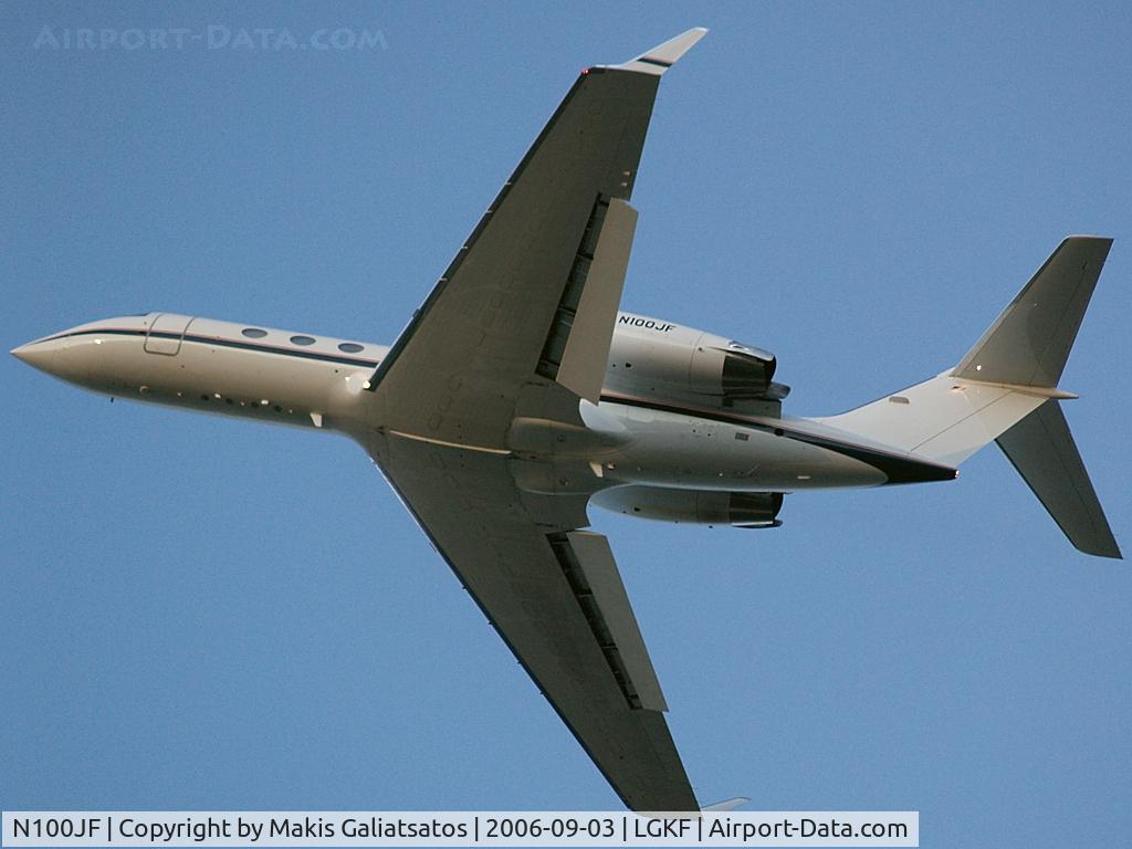 N100JF, 1989 Gulfstream Aerospace G-IV C/N 1093, climbing out from rwy14