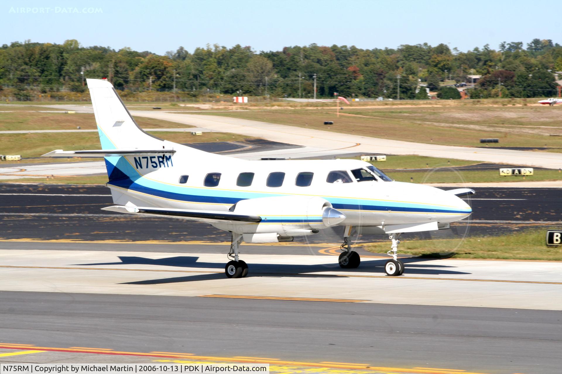 N75RM, 1978 Swearingen SA-226T Merlin IIIA C/N T290, Taxing to Runway 34