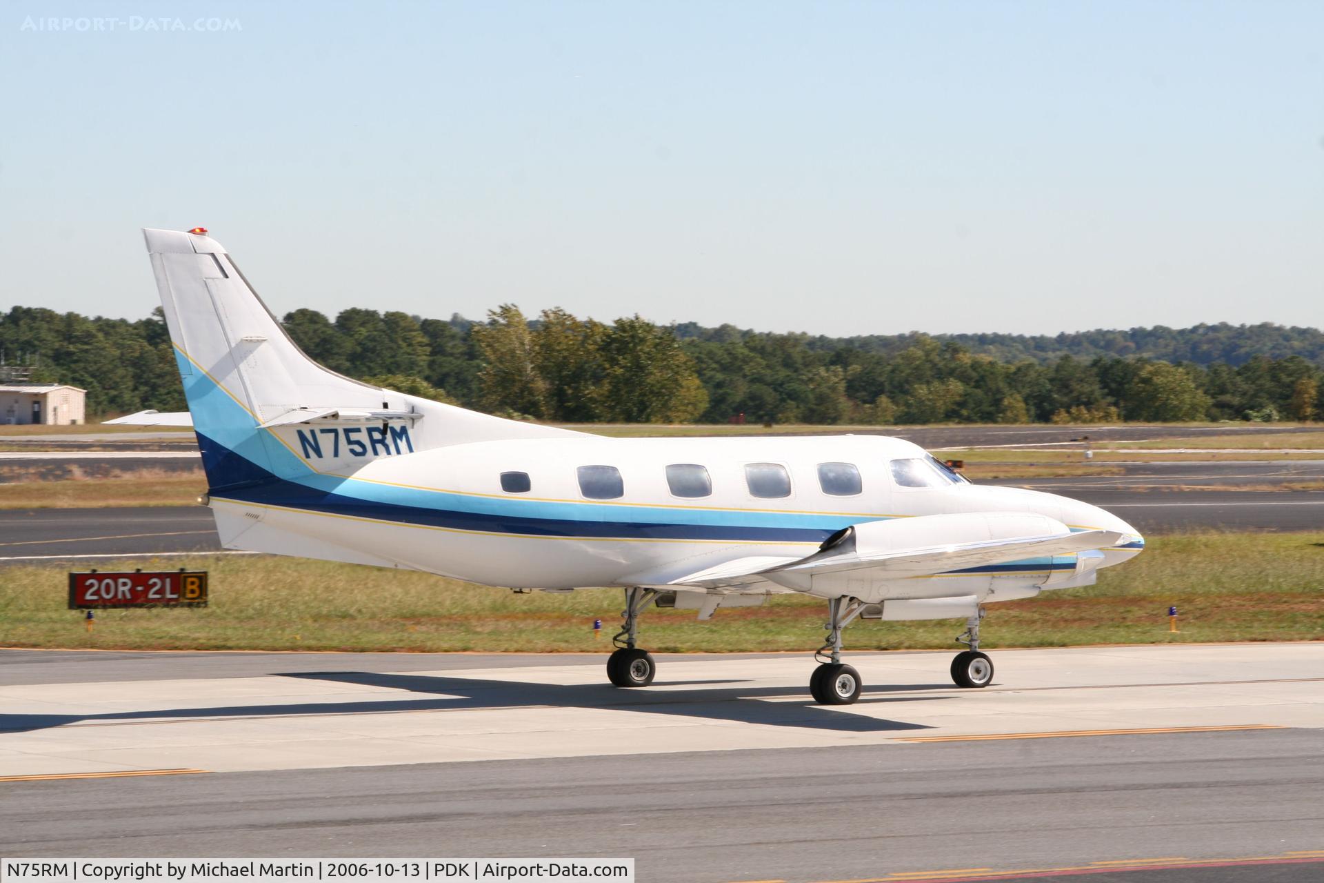 N75RM, 1978 Swearingen SA-226T Merlin IIIA C/N T290, Taxing to Runway 34