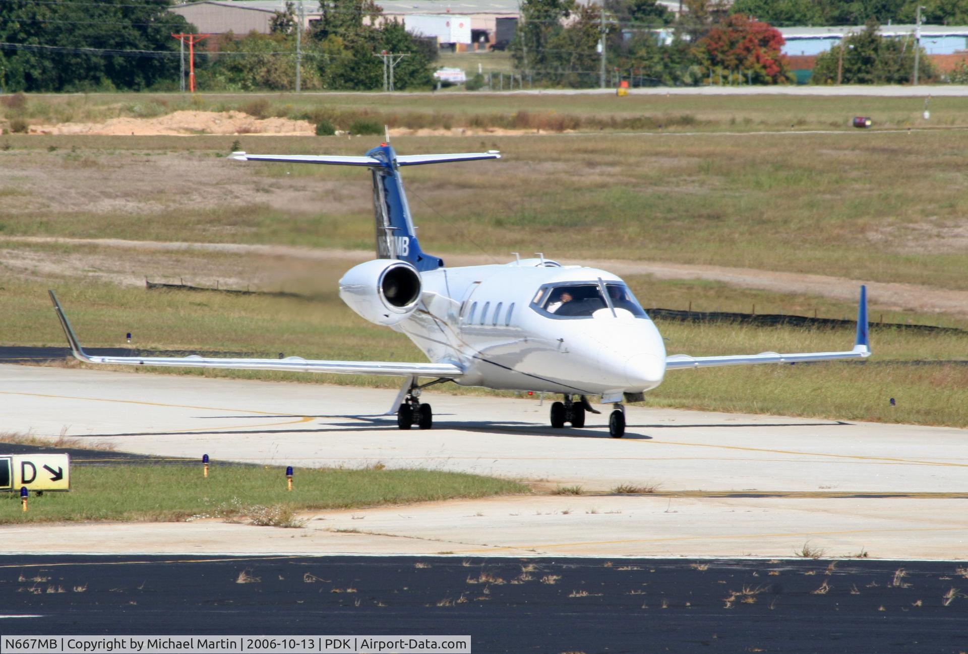 N667MB, 1982 Learjet 55 C/N 073, Taxing to Mercury Air Center
