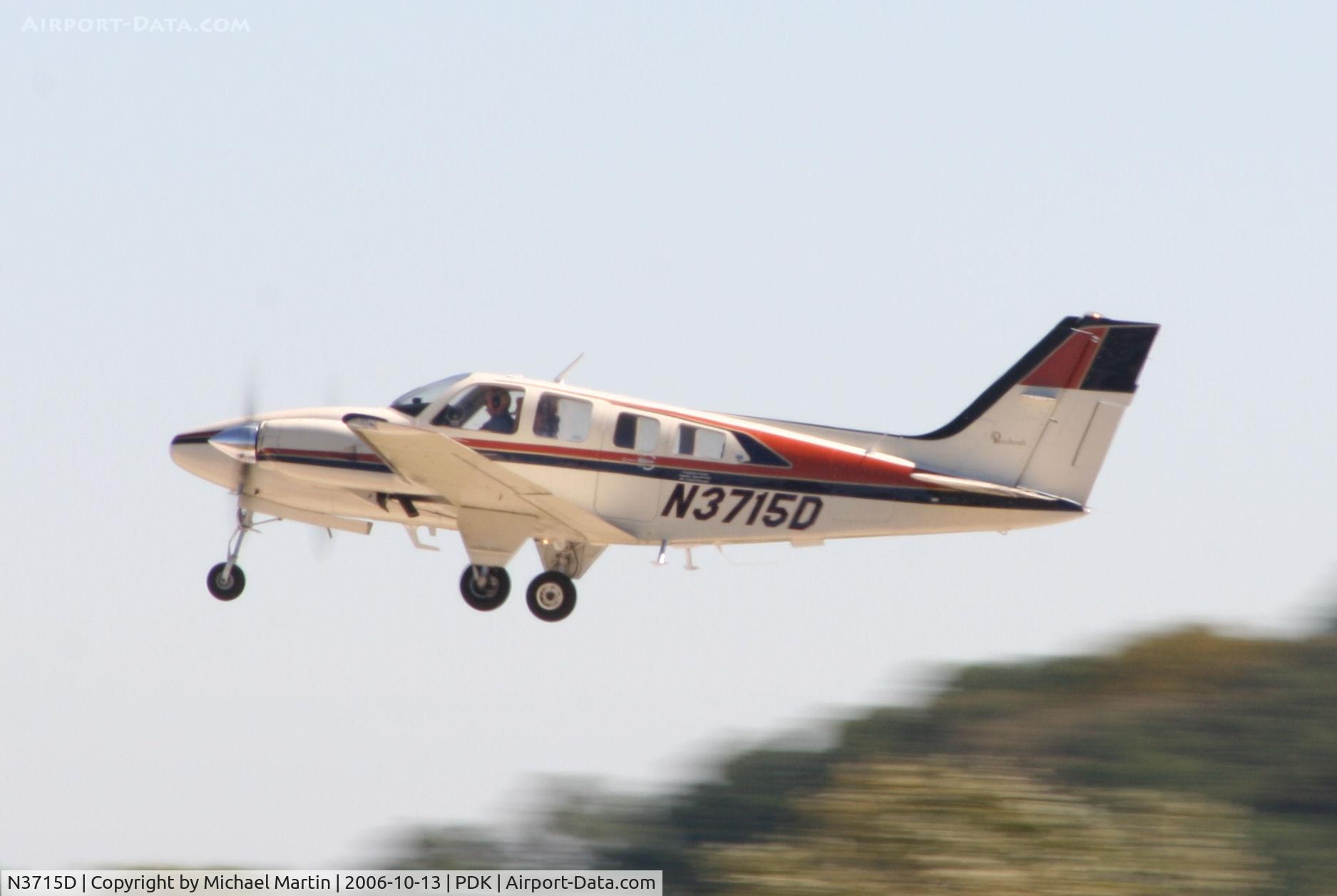 N3715D, 1980 Beech 58P Baron C/N TJ-324, Departing Runway 34