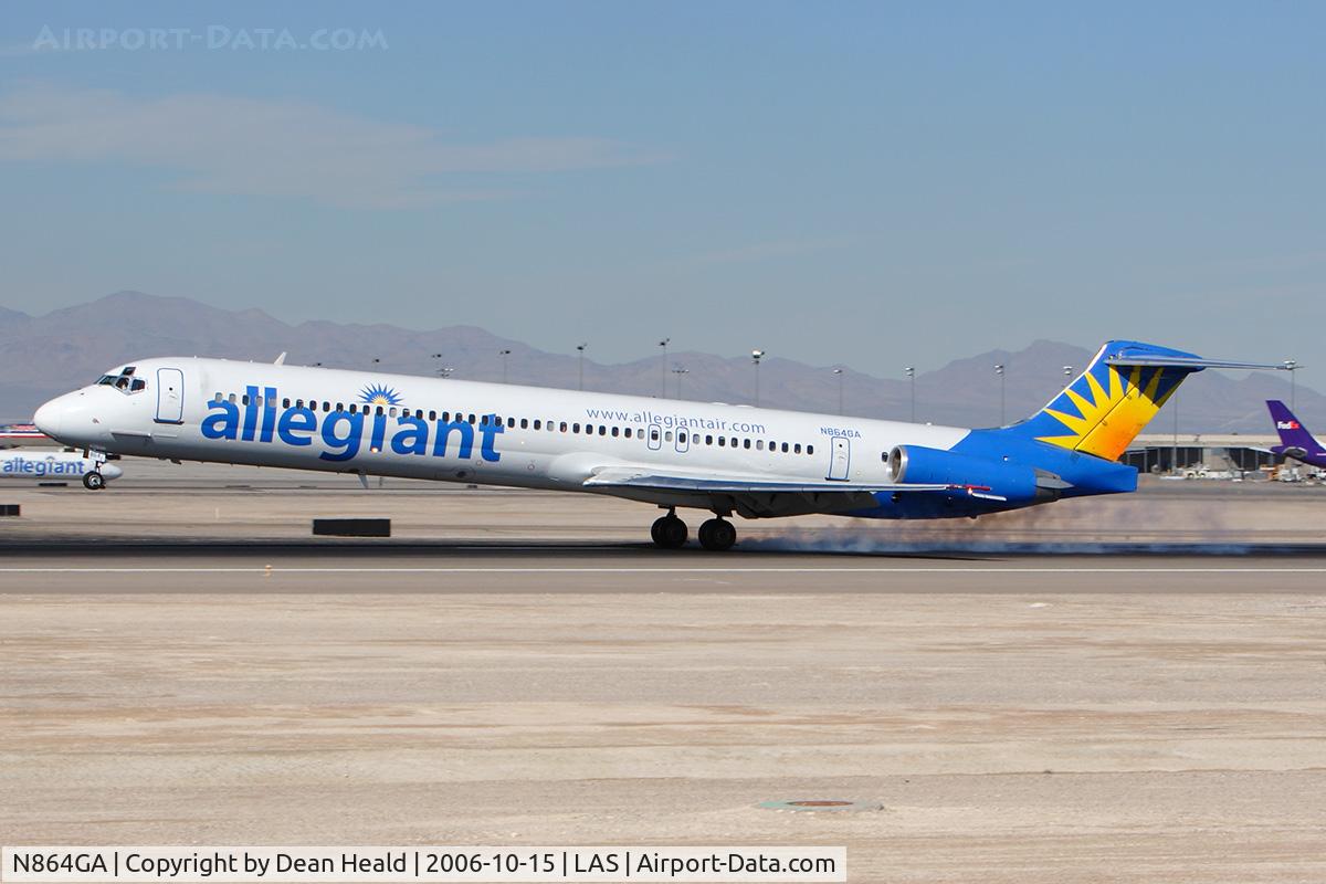N864GA, 1989 McDonnell Douglas MD-83 (DC-9-83) C/N 49912, Allegiant Air N864GA (FLT AAY443) from Des Moines Int'l (KDSM) touching down on RWY 25L.