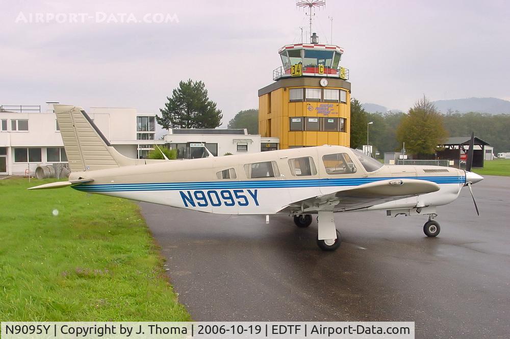N9095Y, 1985 Piper PA-32R-301T Turbo Saratoga C/N 32R-8529008, Piper PA-32 Saratoga