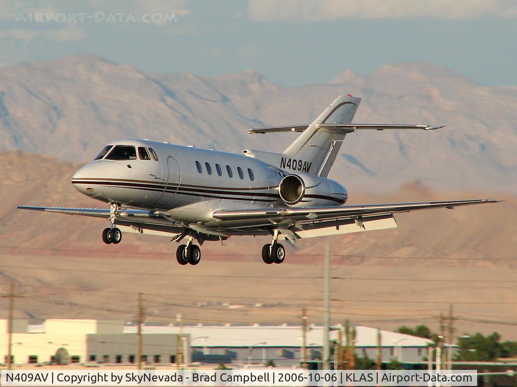 N409AV, 1998 Raytheon Hawker 800XP C/N 258347, Avjet Corp. - Burbank, California / 1998 Raytheon Aircraft Company - (Hawker 800XP)