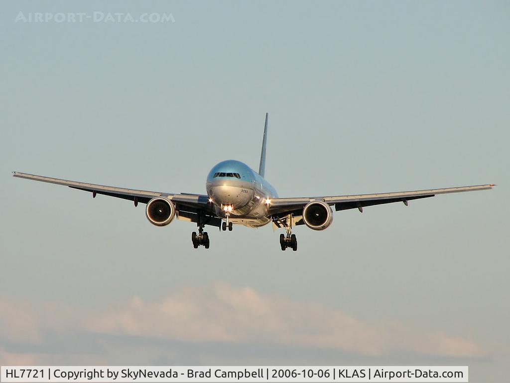 HL7721, Boeing 777-2B5/ER C/N 33727, Korean Air / Boeing 777-2B5 (ER)