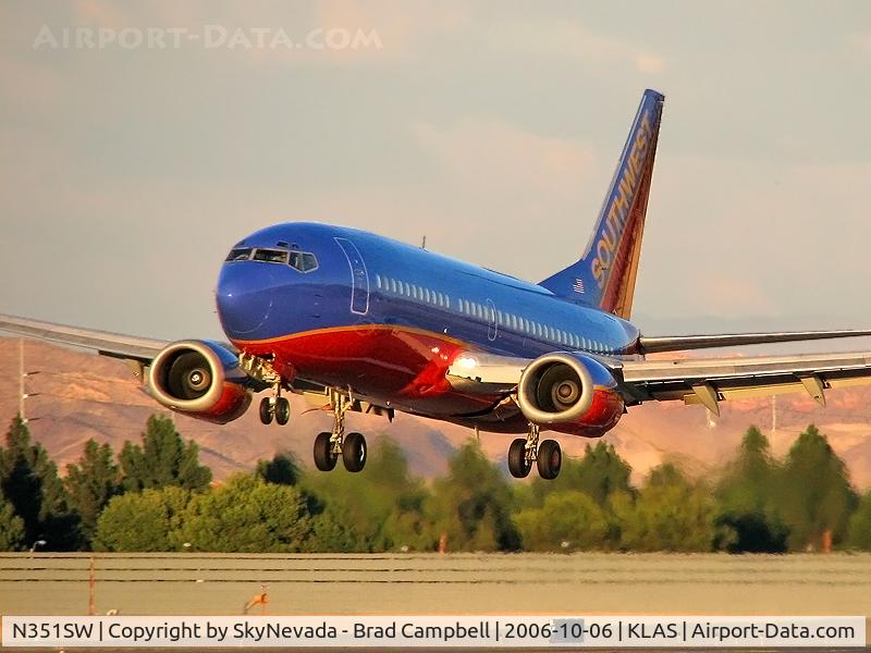 N351SW, 1989 Boeing 737-3H4 C/N 24572, Southwest Airlines / 1989 Boeing 737-3H4