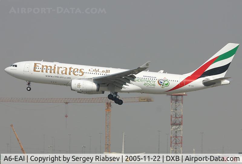 A6-EAI, 2001 Airbus A330-243 C/N 437, Landing at DXB