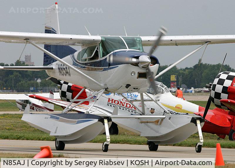 N85AJ, 1977 Cessna A185F Skywagon 185 C/N 18503424, EAA AirVenture 2005