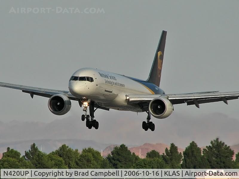 N420UP, 1990 Boeing 757-24APF C/N 23907, United Parcel Service - 'UPS' / 1990 Boeing 757-24APF