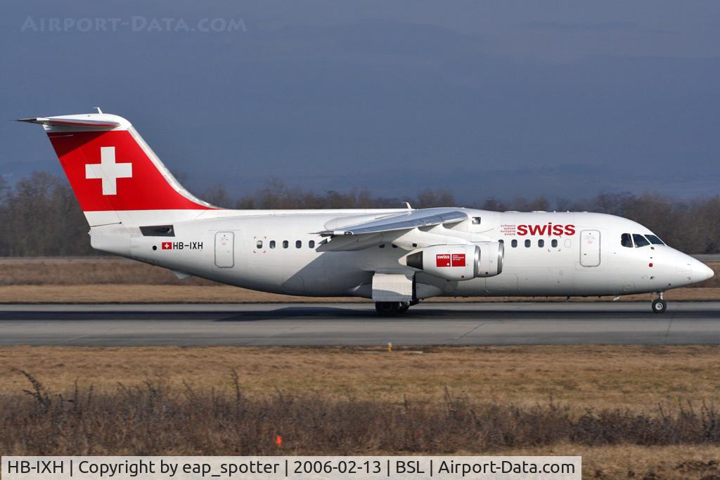 HB-IXH, 1993 British Aerospace Avro 146-RJ85 C/N E.2233, departing on runway 16