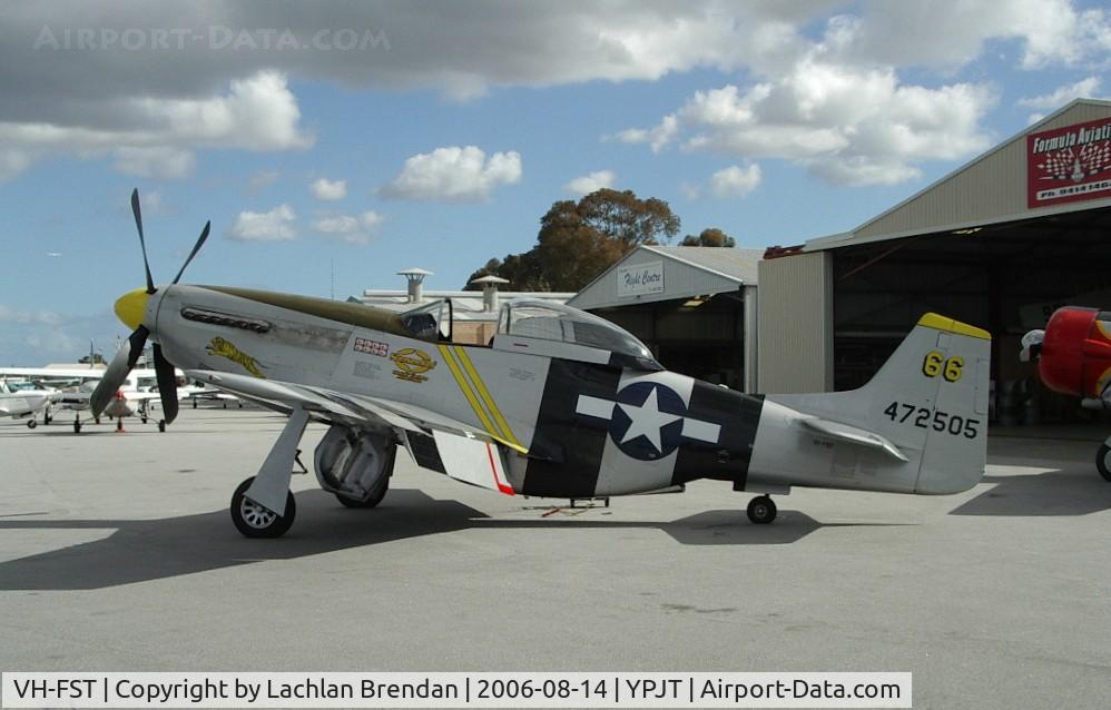 VH-FST, 1945 North American P-51D Mustang C/N 124-48279, North American P51D-30NT