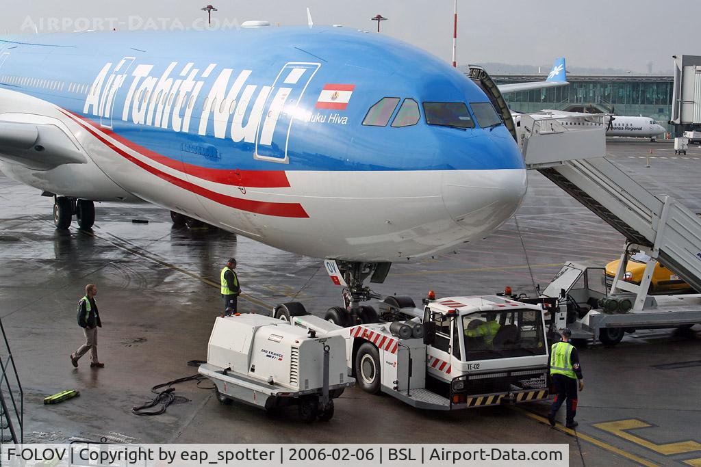 F-OLOV, 2005 Airbus A340-313 C/N 668, lower freight compartement closed now