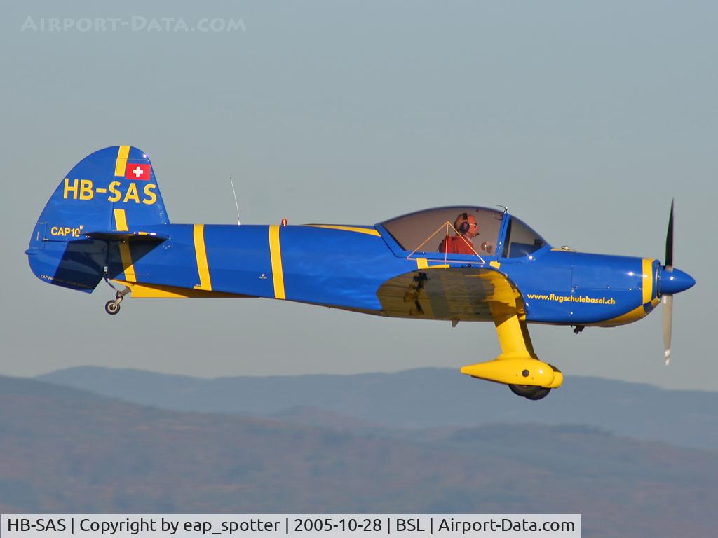 HB-SAS, 1983 Mudry CAP-10B C/N 182, landing on runway 16 new c/s now blue and yellow