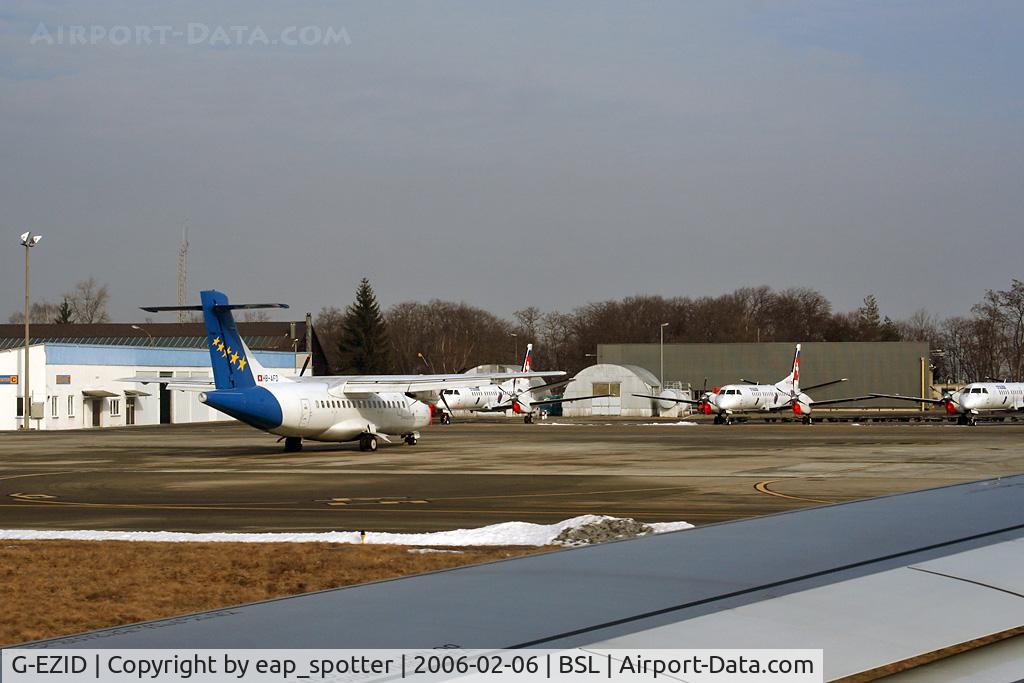 G-EZID, 2005 Airbus A319-111 C/N 2442, Passing-by the GAC with Farnair ATR 42 and 3 Saab ex Swiss/Crossair