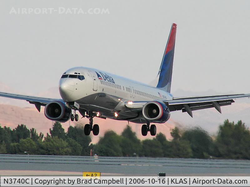 N3740C, 2000 Boeing 737-832 C/N 30800, Delta Airlines / 2000 Boeing 737-832