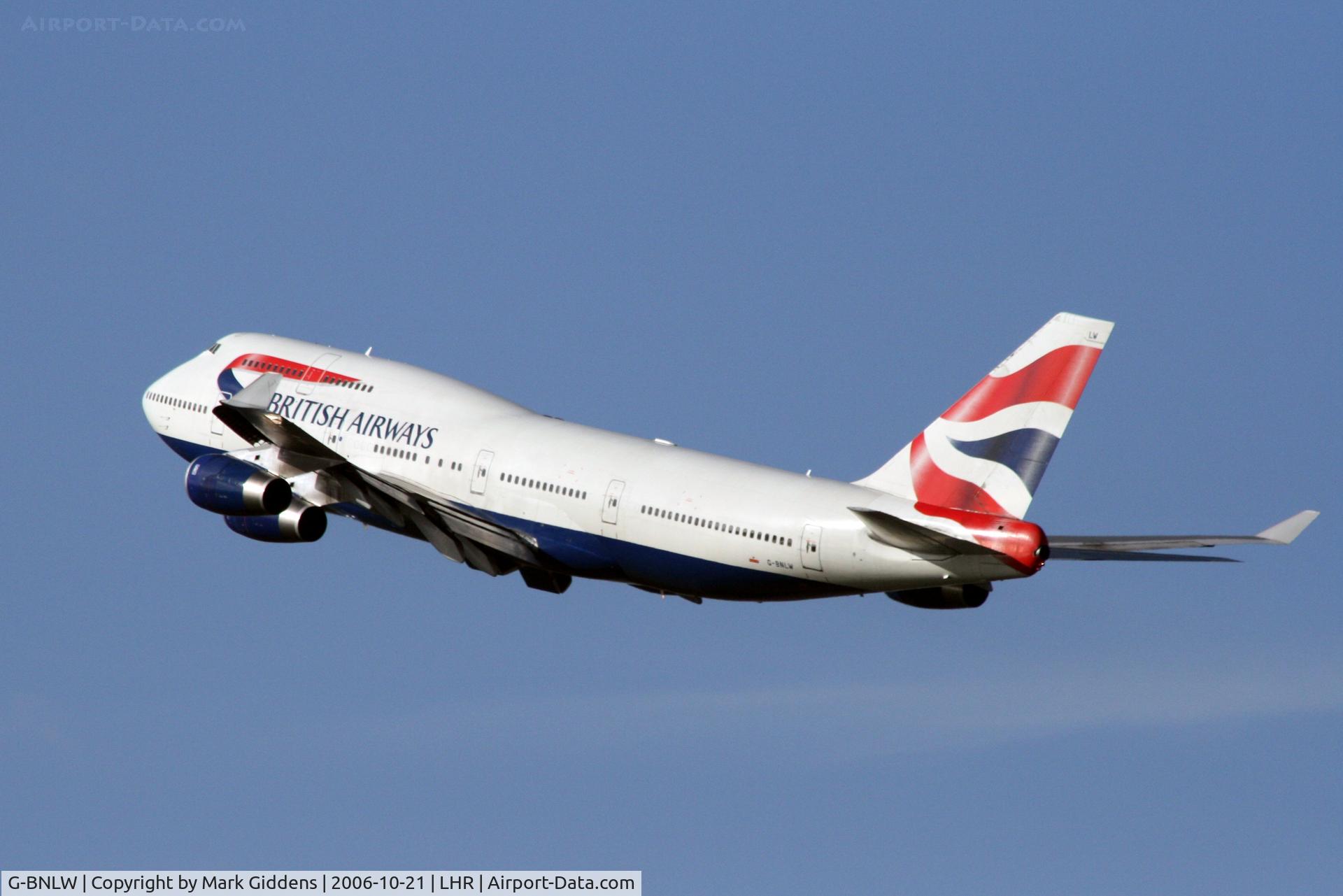 G-BNLW, 1992 Boeing 747-436 C/N 25432, Departing from London Heathrow