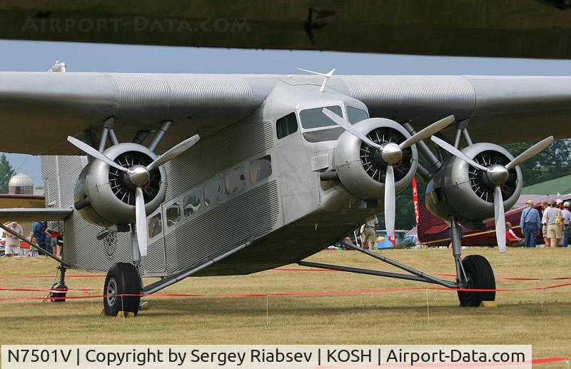 N7501V, Bushmaster 2000 C/N 1, EAA AirVenture 2005