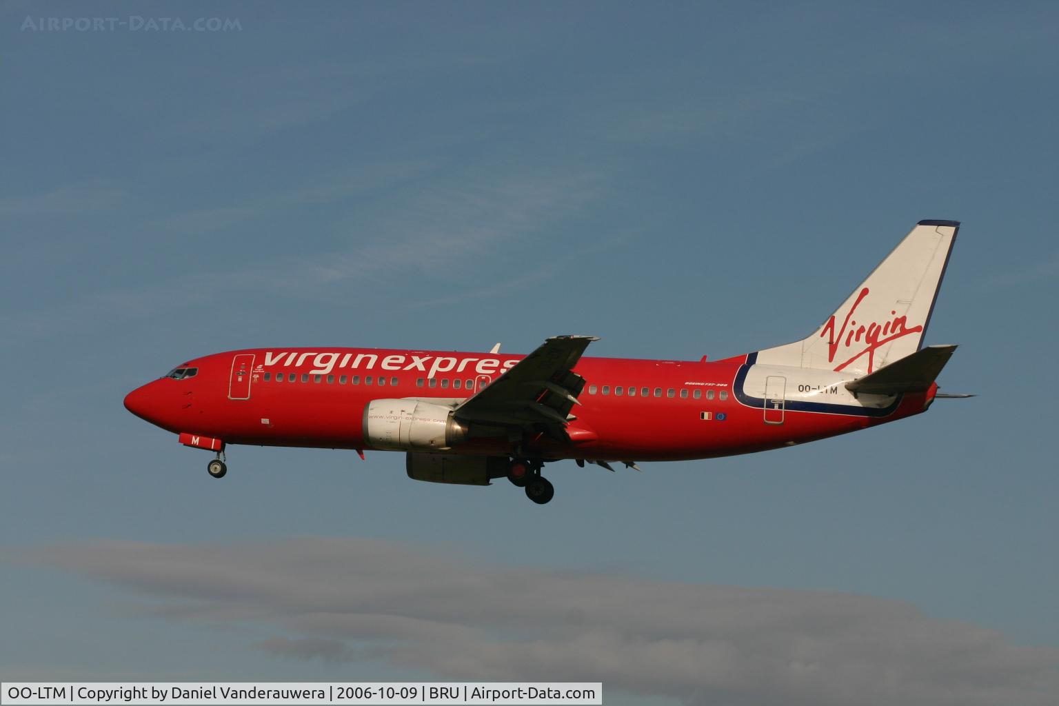 OO-LTM, 1991 Boeing 737-3M8 C/N 25070, shortly to land on rwy 25L