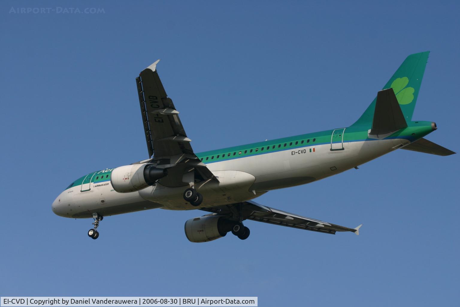 EI-CVD, 2001 Airbus A320-214 C/N 1467, descending to rwy 25R
