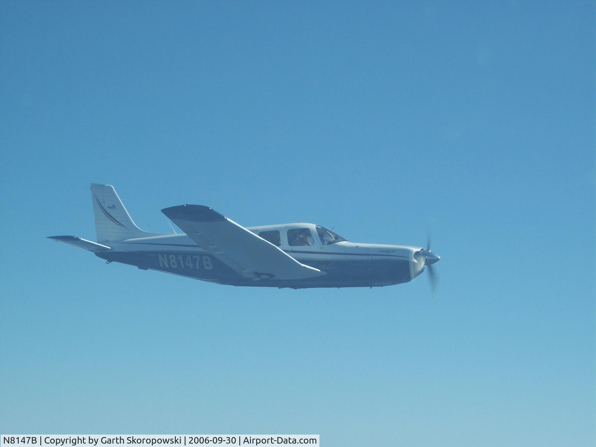 N8147B, 1980 Piper PA-32R-301 C/N 32R-8013048, Airborne picture