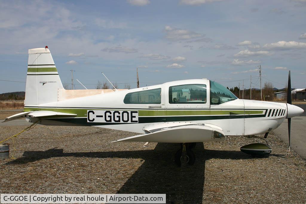 C-GGOE, 1974 American Aviation AA-5 Traveler C/N AA5-0720, grummen