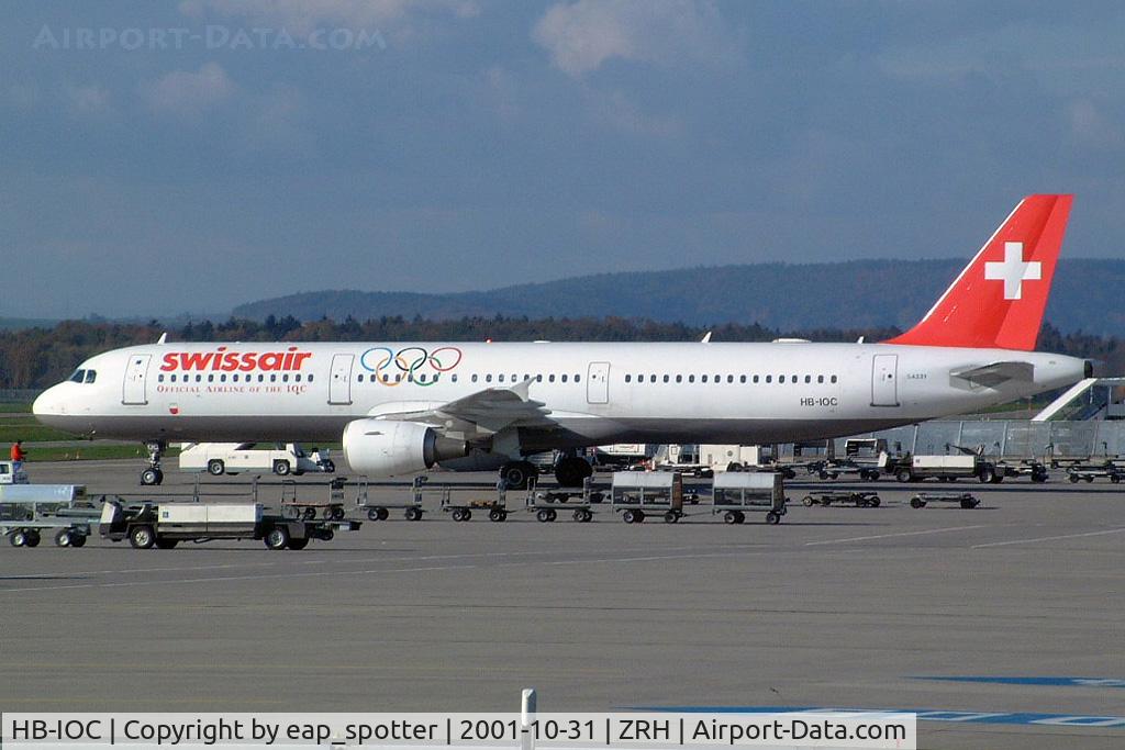HB-IOC, 1995 Airbus A321-111 C/N 520, SWISSAIR - official airline of the IOC - a few days after the grounding