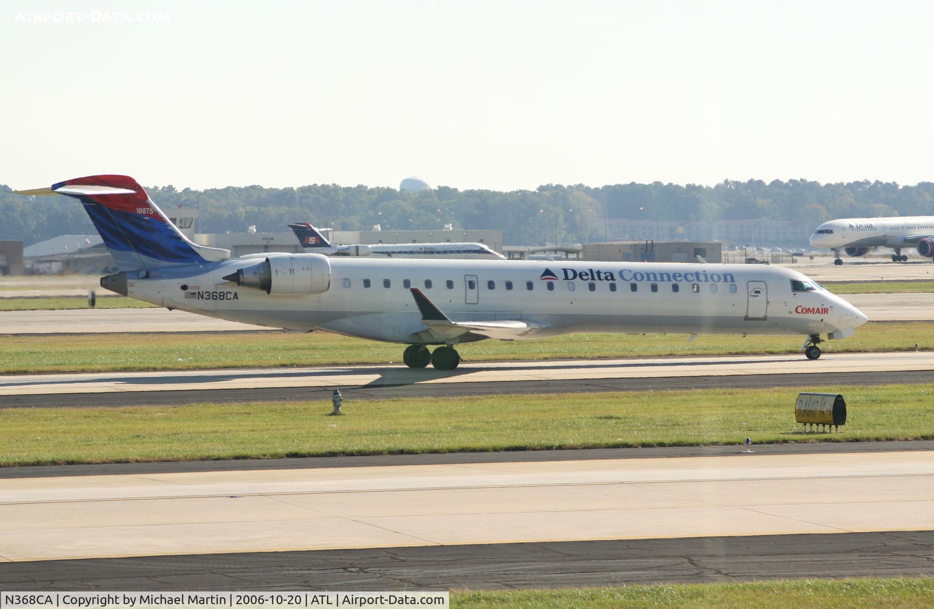 N368CA, 2003 Bombardier CRJ-700 (CL-600-2C10) Regional Jet C/N 10075, Taxing to Terminal