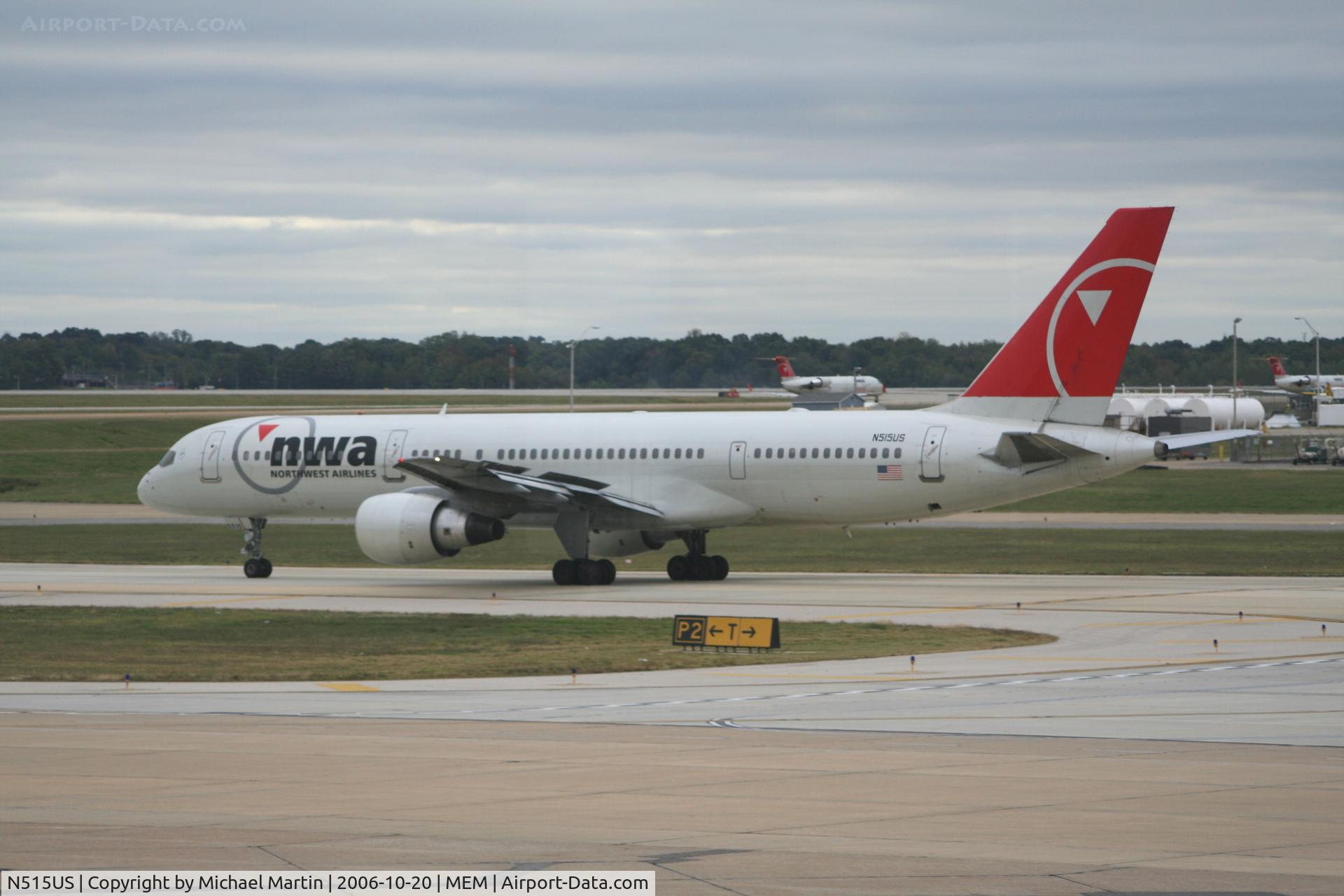 N515US, 1986 Boeing 757-251 C/N 23203, Taxing to Runway 36R