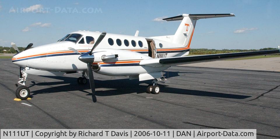 N111UT, 2008 Hawker Beechcraft 350 King Air (B300) C/N FL-576, 1978 Beech 200 belonging to the University of Tennessee in Danville Va.