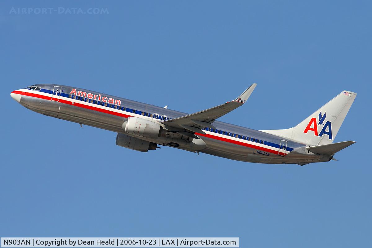 N903AN, 1999 Boeing 737-823 C/N 29505, American Airlines N903AN (FLT AAL2452) climbing out from RWY 25R enroute to Dallas Fort Worth Int'l (KDFW).  Note the winglets on this 737-800.