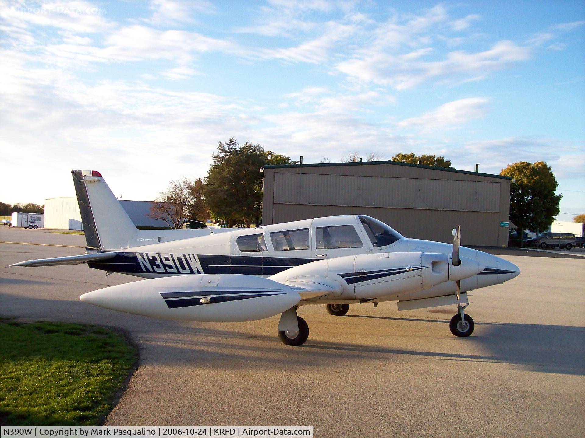 N390W, 1970 Piper PA-39 Twin Comanche C/R C/N 39-39, Piper PA-39