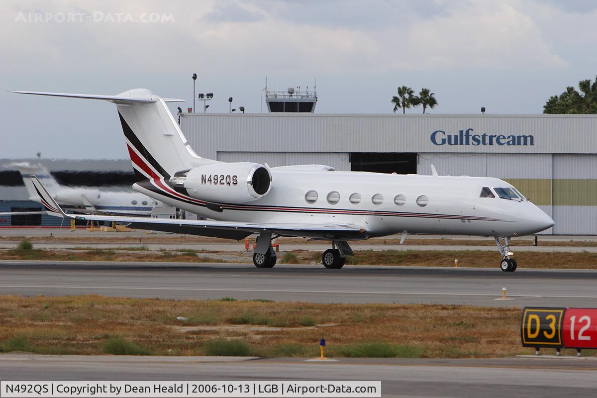 N492QS, 1999 Gulfstream Aerospace G-IV C/N 1392, 1999 Gulfstream G-IV N492QS rolling out on RWY 12 after arrival from Santa Monica Municipal (KSMO).