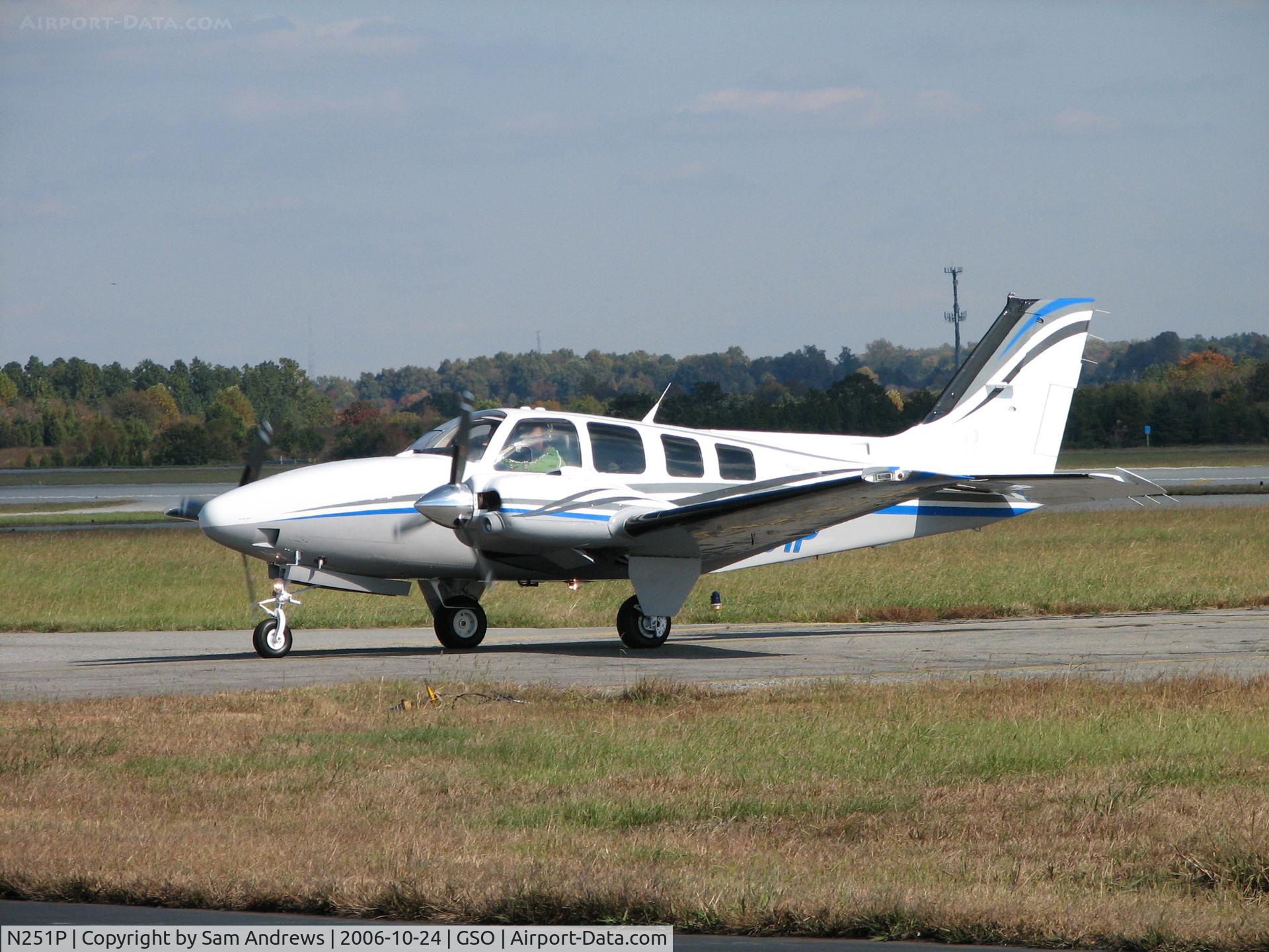 N251P, Raytheon Aircraft Company G58 Baron C/N TH-2139, Just arriving