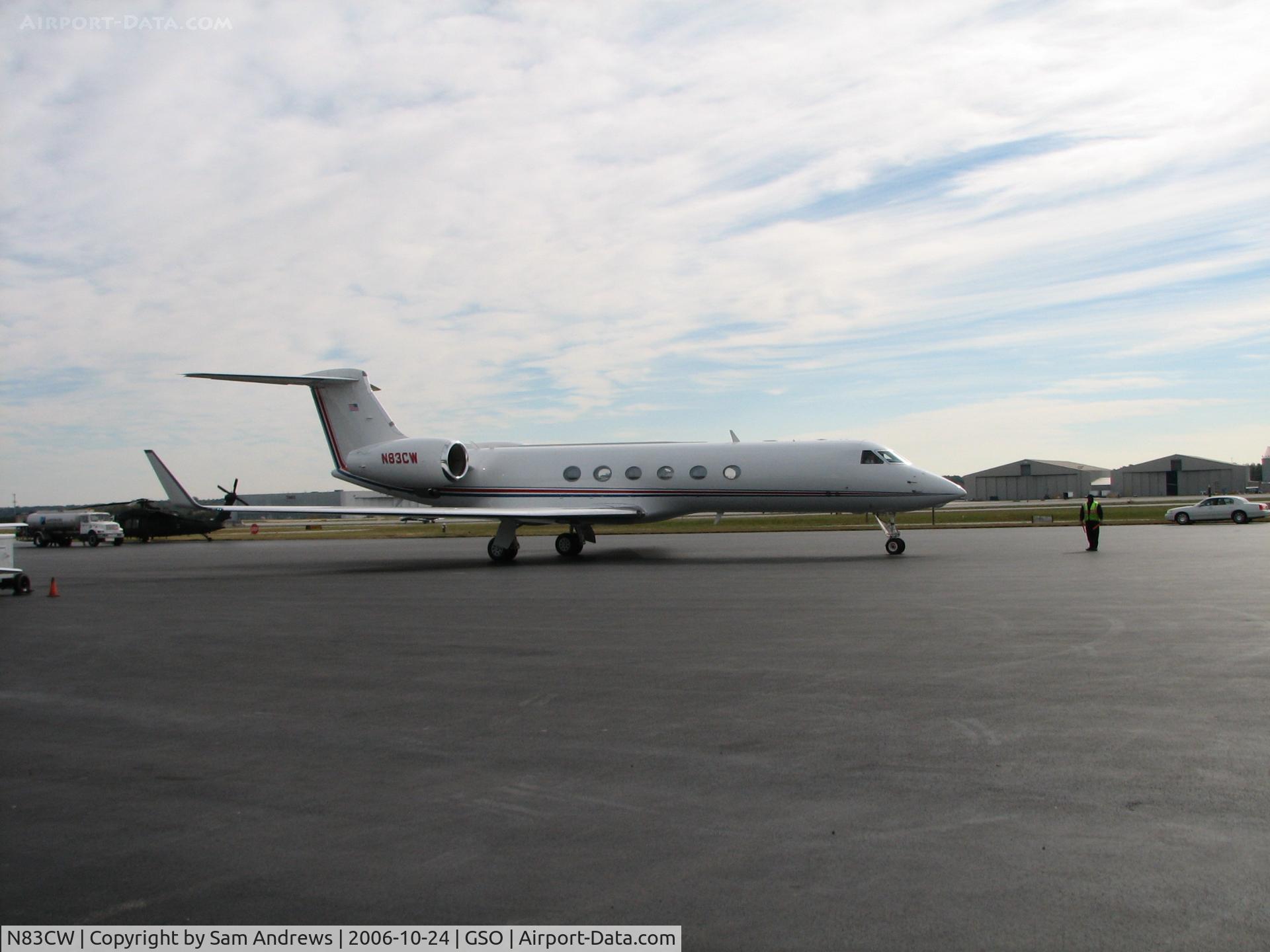 N83CW, 2001 Gulfstream Aerospace G-V C/N 649, This beautiful G-V was just arriving when we were walking out to our Cherokee.