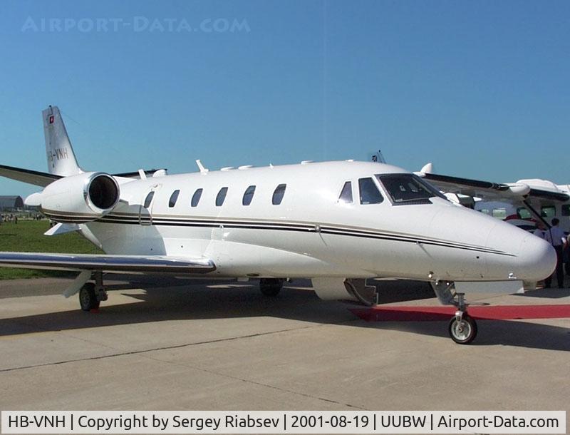 HB-VNH, 2001 Cessna 560XL Citation Excel C/N 560-5172, Taken at MAKS-2001.