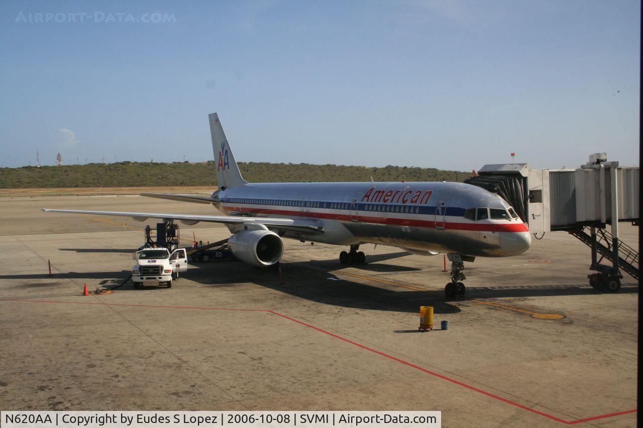 N620AA, 1990 Boeing 757-223 C/N 24578, SVMI to KJFK