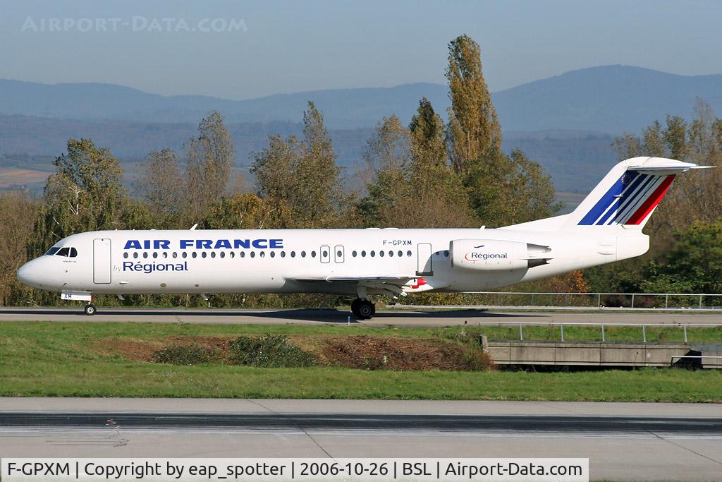 F-GPXM, 1990 Fokker 100 (F-28-0100) C/N 11296, rolling on taxiway bravo to holdingpoint 16