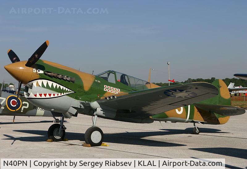 N40PN, 1944 Curtiss P-40N Warhawk C/N 33109, Sun-n-fun 2006