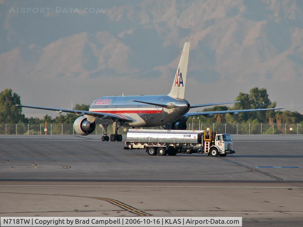 N718TW, 1999 Boeing 757-231 C/N 28486, American Airlines / 1999 Boeing 757-231