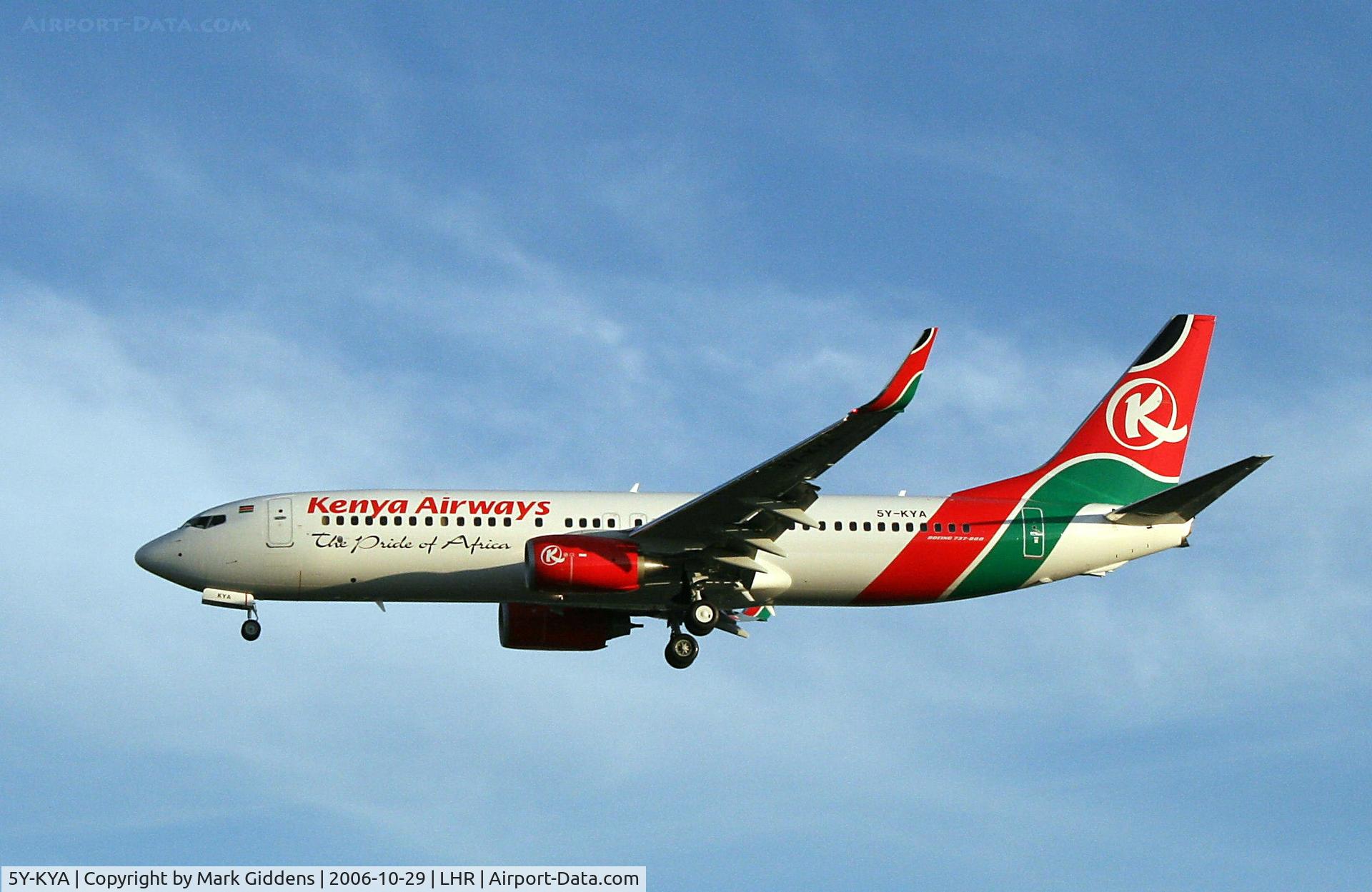 5Y-KYA, 2006 Boeing 737-8AL C/N 35069, LHR 29/10/06 on delivery flight from Seattle via Goose Bay