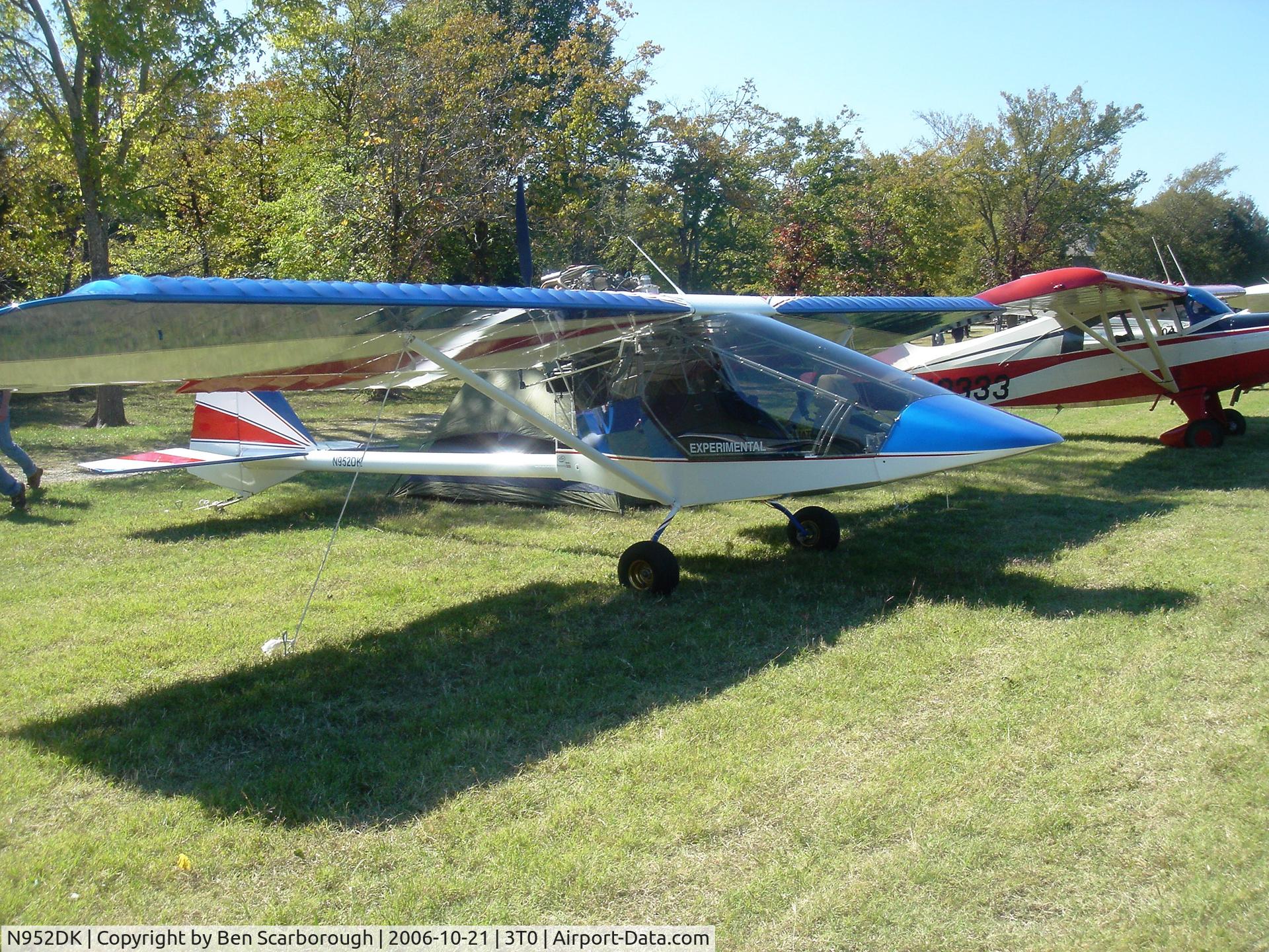 N952DK, 2006 Kolb Twinstar Mark I C/N MT99-3-00009, at Cedar Mills Seaplane fly-in 2006