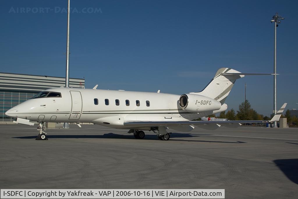 I-SDFC, 2004 Bombardier Challenger 300 (BD-100-1A10) C/N 20013, Canadair Challenger 300